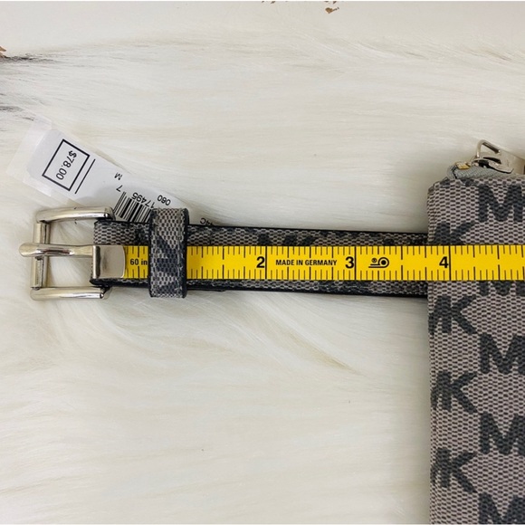 MK Logo Wallet Belt Medium - Picture 9 of 11